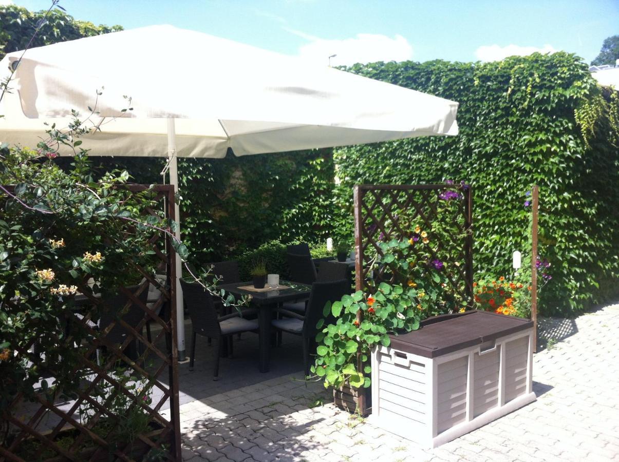 An Der Porzellan-Manufaktur Pension ไมเซน ภายนอก รูปภาพ